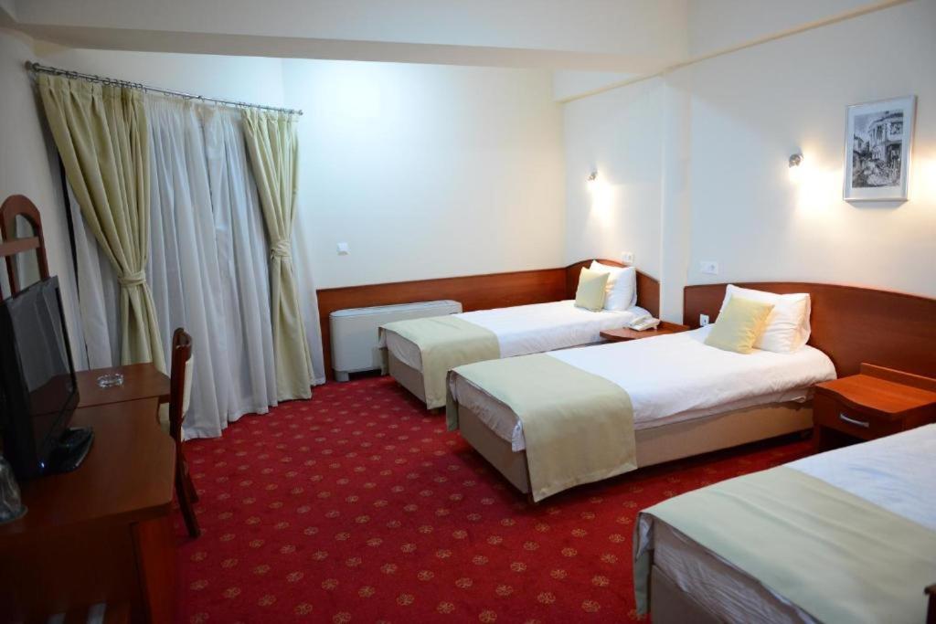 Hotel Salida 프릴레프 외부 사진