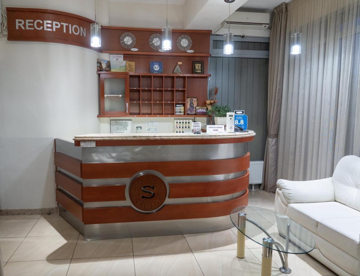 Hotel Salida 프릴레프 외부 사진